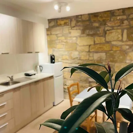 Santomas Apartma