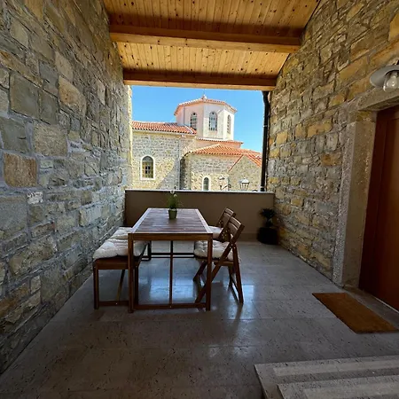 Santomas Apartmán